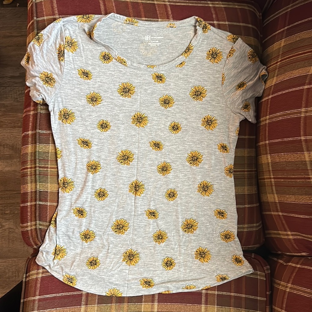 No Boundaries Sunflower Top.